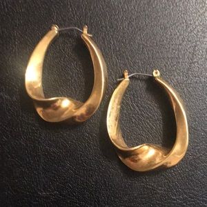 Gold bottom twist earrings